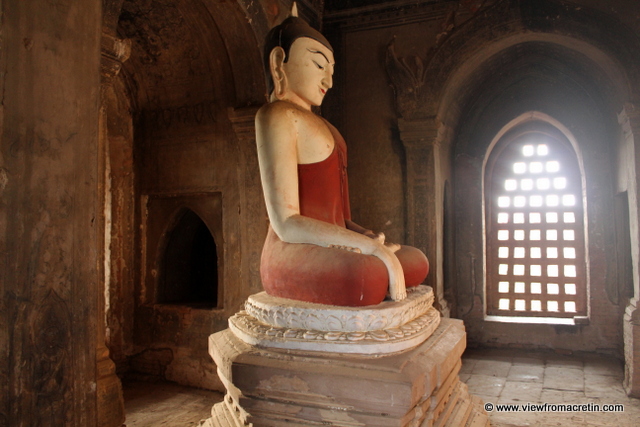 A Buddha statue in one of the many temples in Bagan.