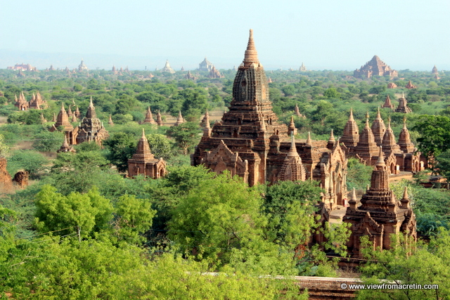 A landscape filled with temples in Bagan.